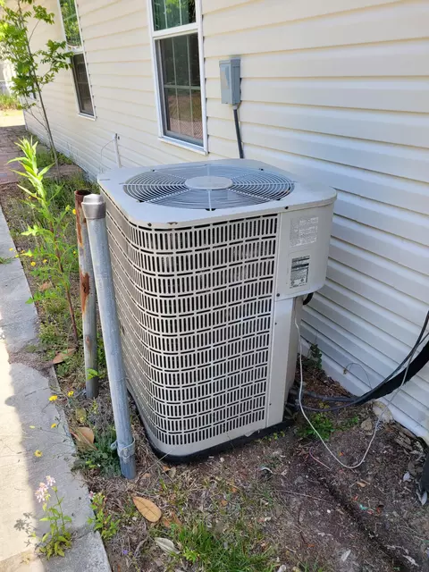 Exterior - 334 Queen St, Sumter, SC 29150 photo 3 of 3