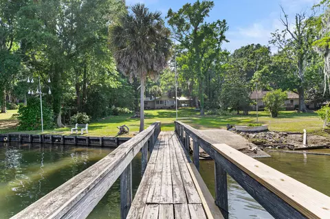 60 Pintail Ln, Elloree, SC 29047
