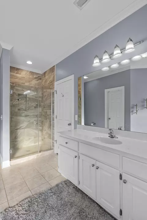 Bath - 735 Windrow Dr, Sumter, SC 29150 photo 1 of 10