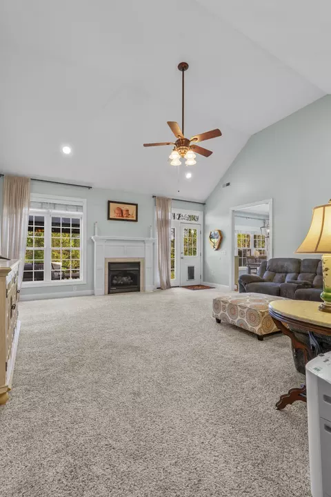 Living - 735 Windrow Dr, Sumter, SC 29150 photo 1 of 2