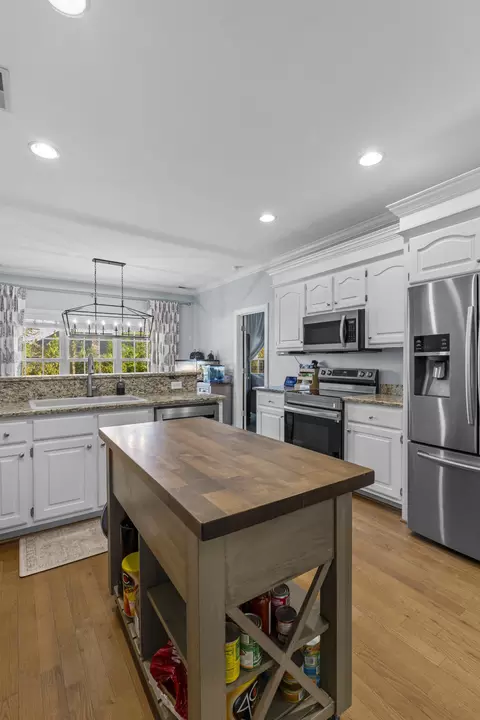 Kitchen - 735 Windrow Dr, Sumter, SC 29150 photo 1 of 5