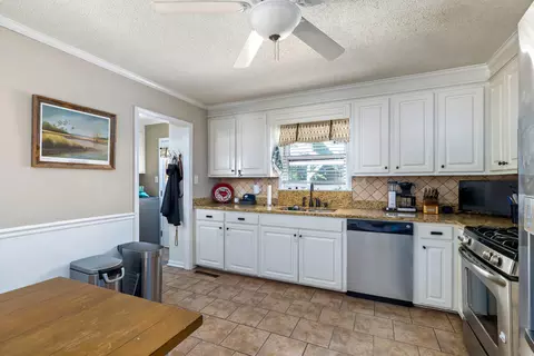 Kitchen - 229 Burns Dr, Sumter, SC 29150 photo 1 of 3