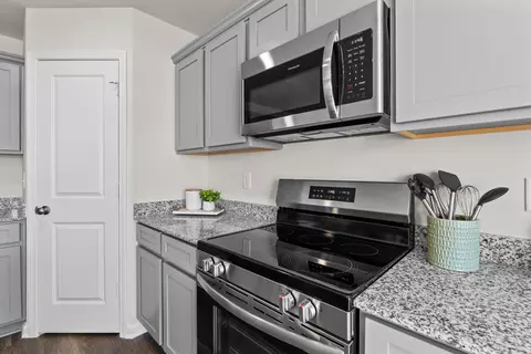 Kitchen - 2365 Daylilly St, Sumter, SC 29153 photo 3 of 4