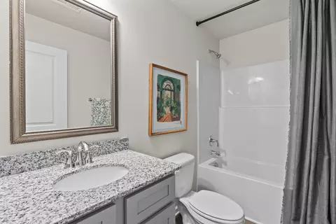 Bath - 2365 Daylilly St, Sumter, SC 29153 photo 2 of 3