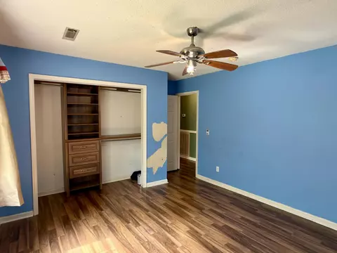 Bedroom - 1240 Devonshire Dr, Sumter, SC 29154 photo 3 of 5