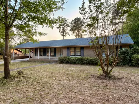 1240 Devonshire Dr, Sumter, SC 29154