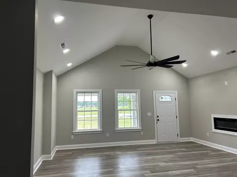 Living - 4955 Rogdwin Rd, Sumter, SC 29153 photo 2 of 3