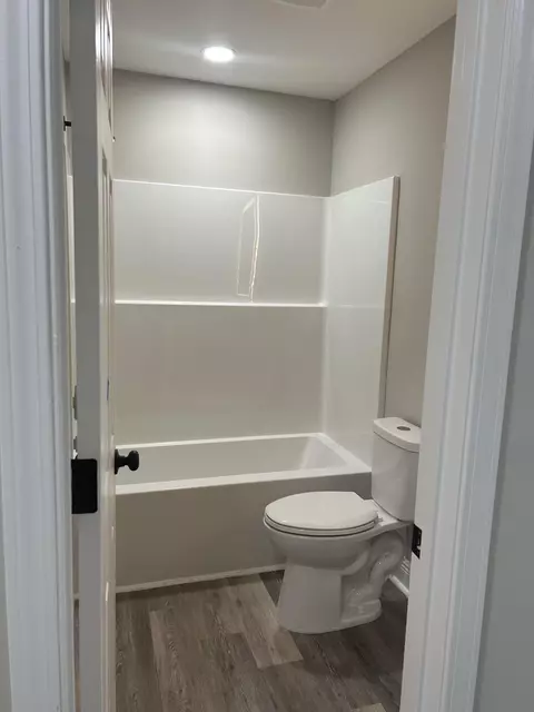 Bath - 4955 Rogdwin Rd, Sumter, SC 29153 photo 1 of 6