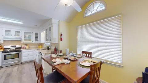 Dining - 986 Dover Cir, Sumter, SC 29154 photo 5 of 6