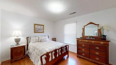 Bedroom - 986 Dover Cir, Sumter, SC 29154 photo 4 of 5