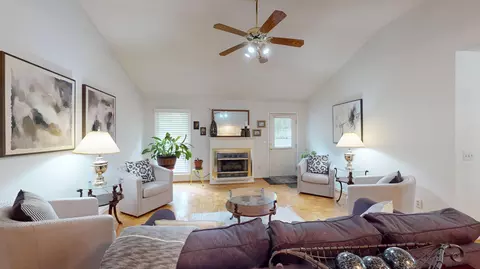 Living - 986 Dover Cir, Sumter, SC 29154 photo 1 of 1