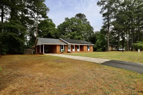 807 N Guignard Dr, Sumter, SC 29150