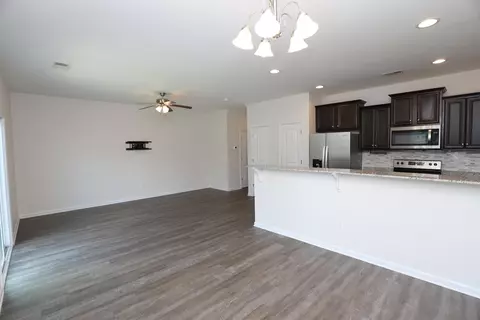 Living - 2943 Old Field Rd, Sumter, SC 29150 photo 6 of 7