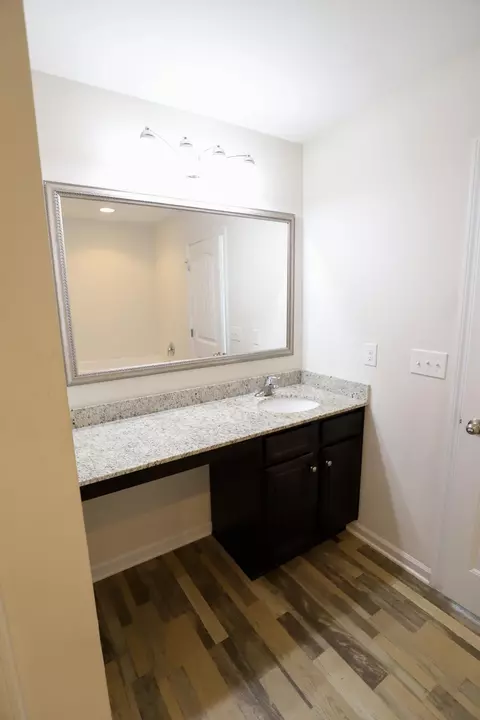 Bath - 2943 Old Field Rd, Sumter, SC 29150 photo 5 of 8