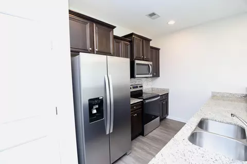 Kitchen - 2943 Old Field Rd, Sumter, SC 29150 photo 2 of 4