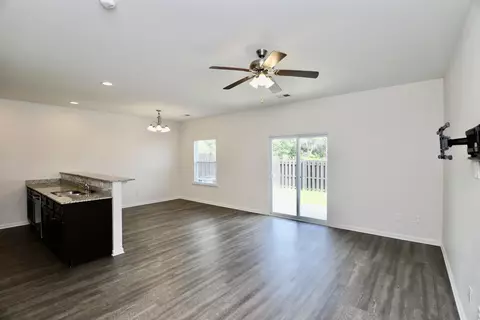 Living - 2943 Old Field Rd, Sumter, SC 29150 photo 1 of 7