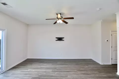 Living - 2943 Old Field Rd, Sumter, SC 29150 photo 5 of 7