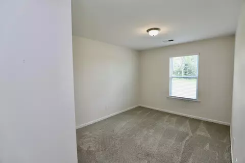 Bedroom - 2943 Old Field Rd, Sumter, SC 29150 photo 5 of 12