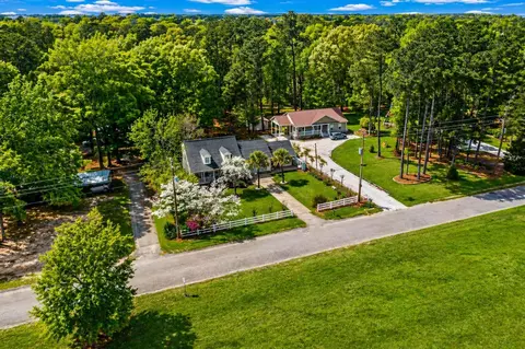 384 Suwanee Dr, Vance, SC 29163