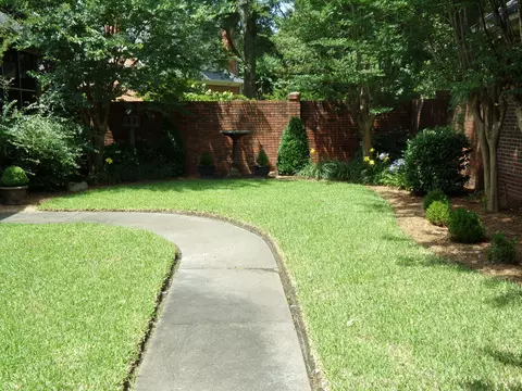 Exterior - 755 E Glouchester Dr, Sumter, SC 29150 photo 4 of 9