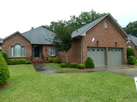 755 E Glouchester Dr, Sumter, SC 29150