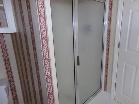 Bath - 755 E Glouchester Dr, Sumter, SC 29150 photo 3 of 4