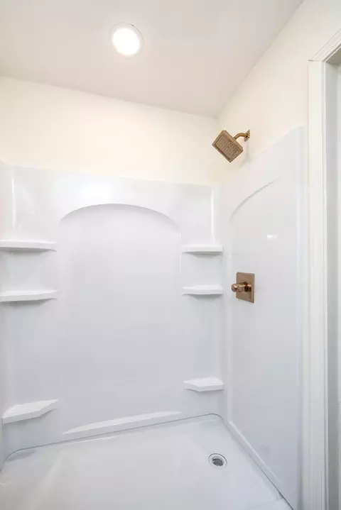 Bath - 34 Baker St, Sumter, SC 29150 photo 6 of 6