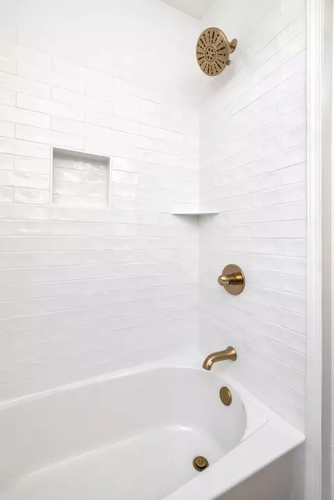 Bath - 34 Baker St, Sumter, SC 29150 photo 3 of 6