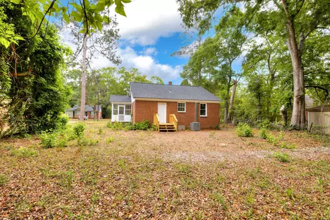 Exterior - 9 Hawthorne St, Sumter, SC 29150 photo 2 of 3