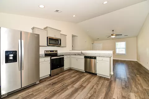 Kitchen - 355 Conifer St, Sumter, SC 29154 photo 1 of 4