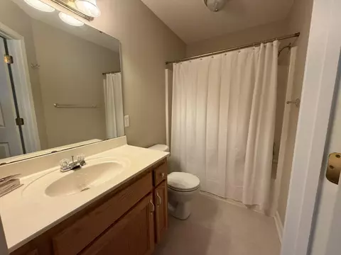 Bath - 1205 Malone Dr, Sumter, SC 29154 photo 5 of 5
