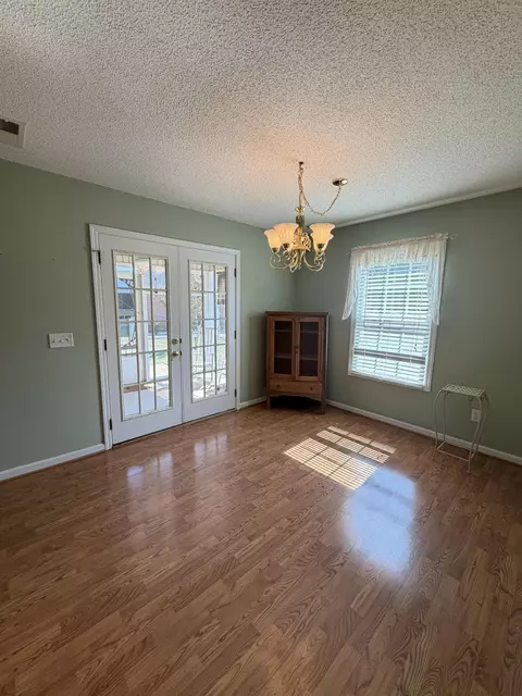 Dining - 1205 Malone Dr, Sumter, SC 29154 photo 1 of 4