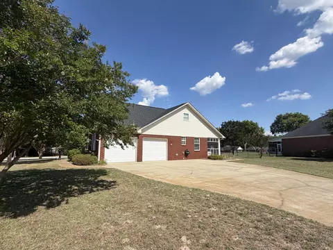Exterior - 1205 Malone Dr, Sumter, SC 29154 photo 5 of 11