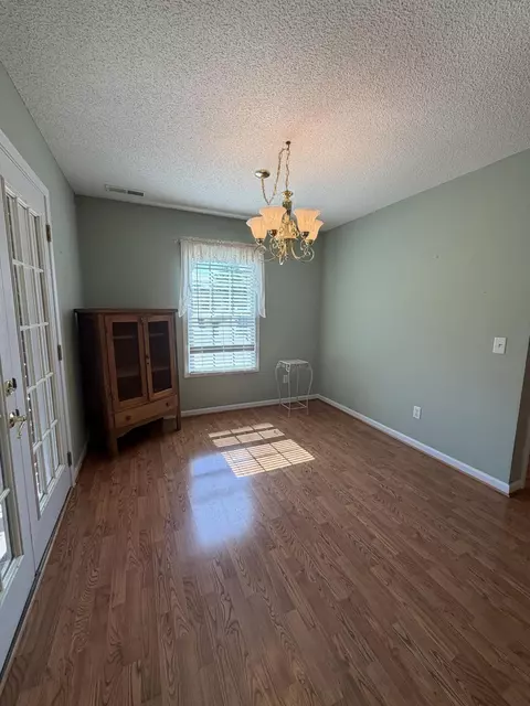 Dining - 1205 Malone Dr, Sumter, SC 29154 photo 2 of 4