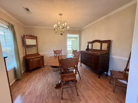 Dining - 1205 Malone Dr, Sumter, SC 29154 photo 4 of 4
