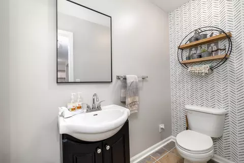Bath - 1436 Britton Rd, Sumter, SC 29153 photo 1 of 7