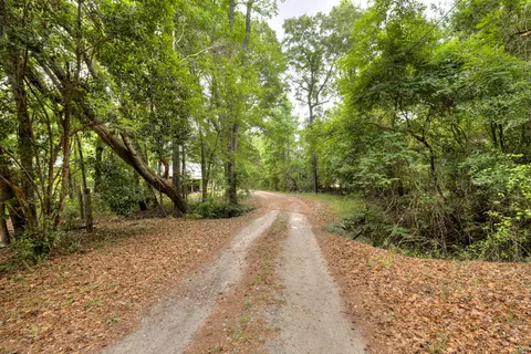 Exterior - 1436 Britton Rd, Sumter, SC 29153 photo 8 of 17