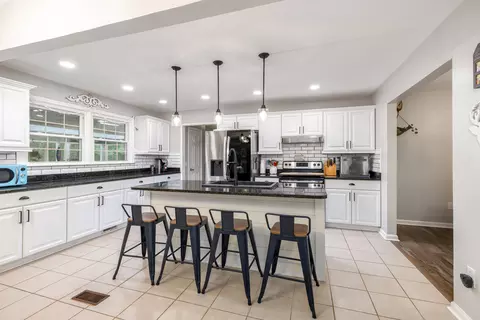 Kitchen - 1436 Britton Rd, Sumter, SC 29153 photo 2 of 5