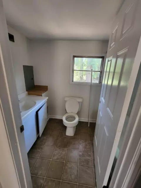 1468 Kenwood Rd, Manning, SC 29102