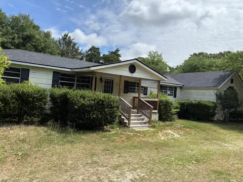 109 Pack Rd, Sumter, SC 29150
