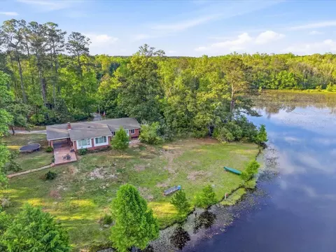 3236 Trotter Rd, Hopkins, SC 29061