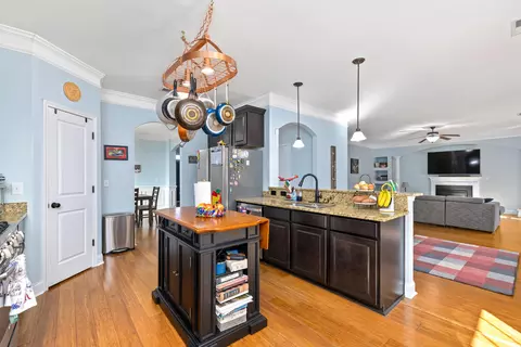Kitchen - 545 Brutsch Ave, Sumter, SC 29154 photo 2 of 4