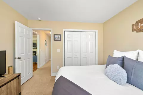 Bedroom - 2874 Foxcroft Cir, Sumter, SC 29154 photo 4 of 5
