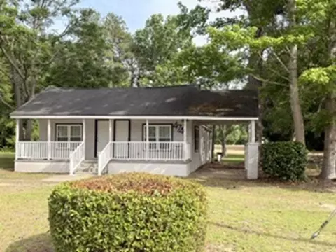 4741 Narrow Paved Rd, Lynchburg, SC 29080