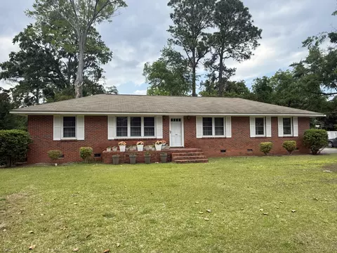 108 Barnett Dr, Bishopville, SC 29010