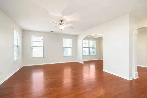 Living - 935 Cormier Dr, Sumter, SC 29154 photo 5 of 5
