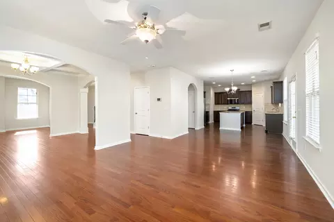 Living - 935 Cormier Dr, Sumter, SC 29154 photo 4 of 5