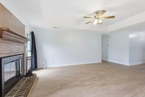 Living - 240 Hidden Bay Dr, Sumter, SC 29154 photo 2 of 5