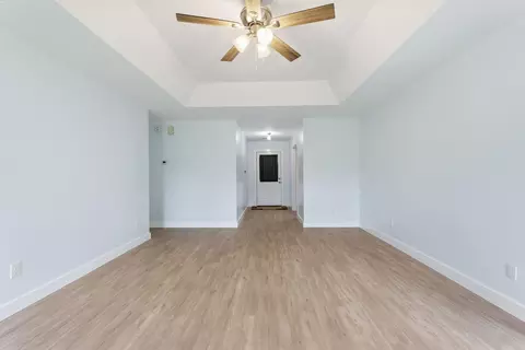 Living - 240 Hidden Bay Dr, Sumter, SC 29154 photo 3 of 5
