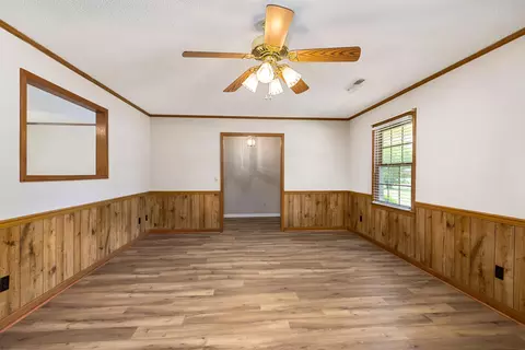 Living - 751 Bay Springs Dr, Sumter, SC 29154 photo 2 of 3
